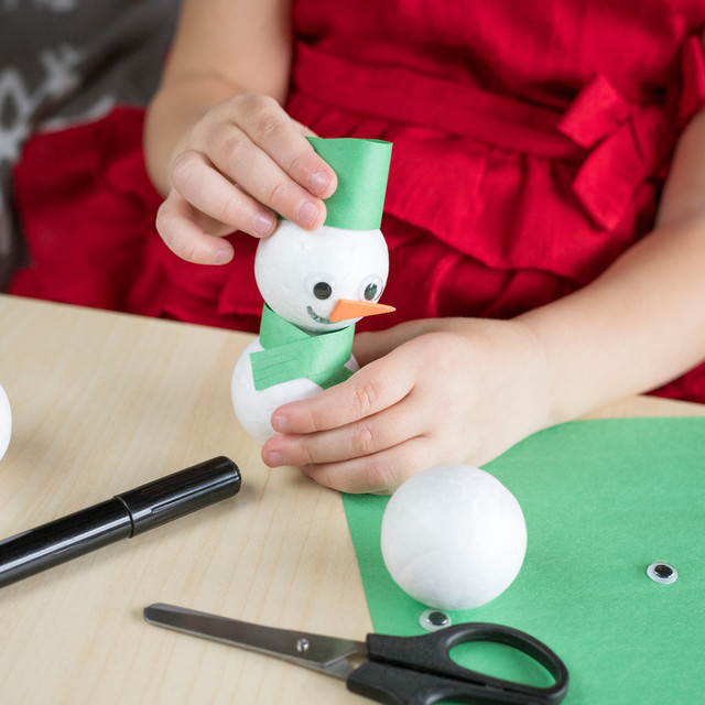 bonhomme de neige en papier