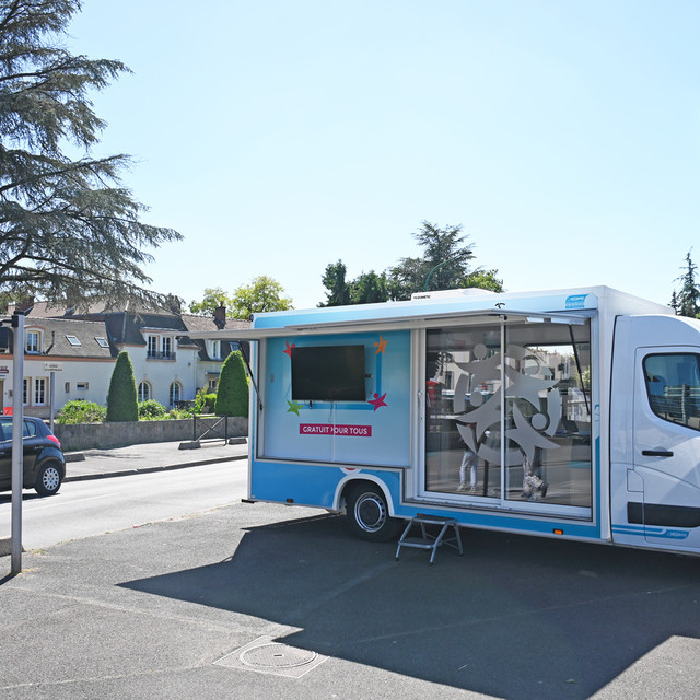 Le Prox-E Bus