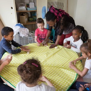 Ateliers avec les enfants Ateliers avec les enfants