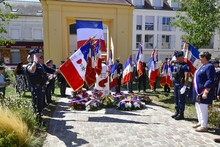 Inauguration de la borne du Serment de Koufra