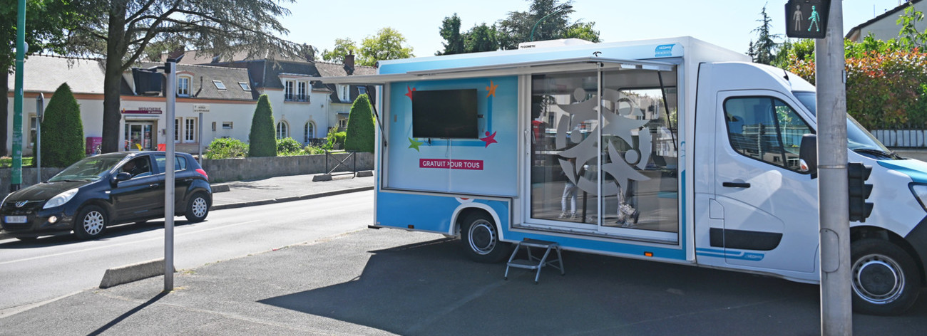 Le Prox-E Bus