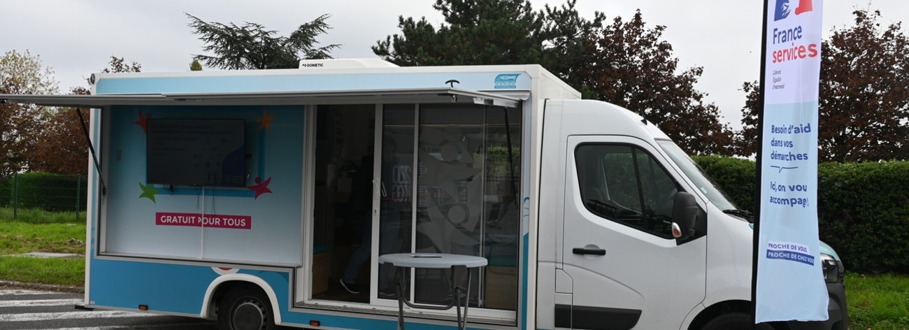 Prox-e bus